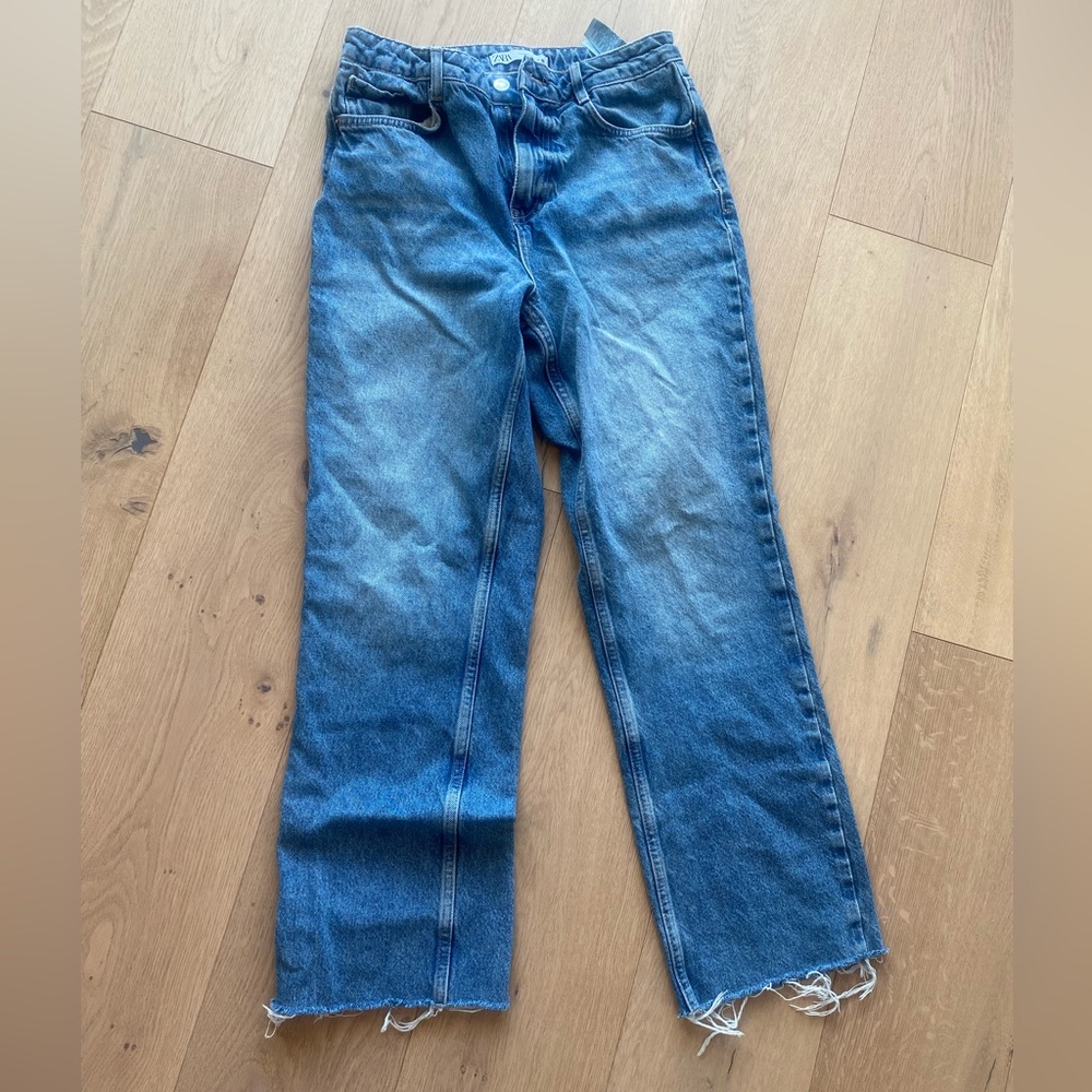 Zara Women's Straight Leg Blue Jeans